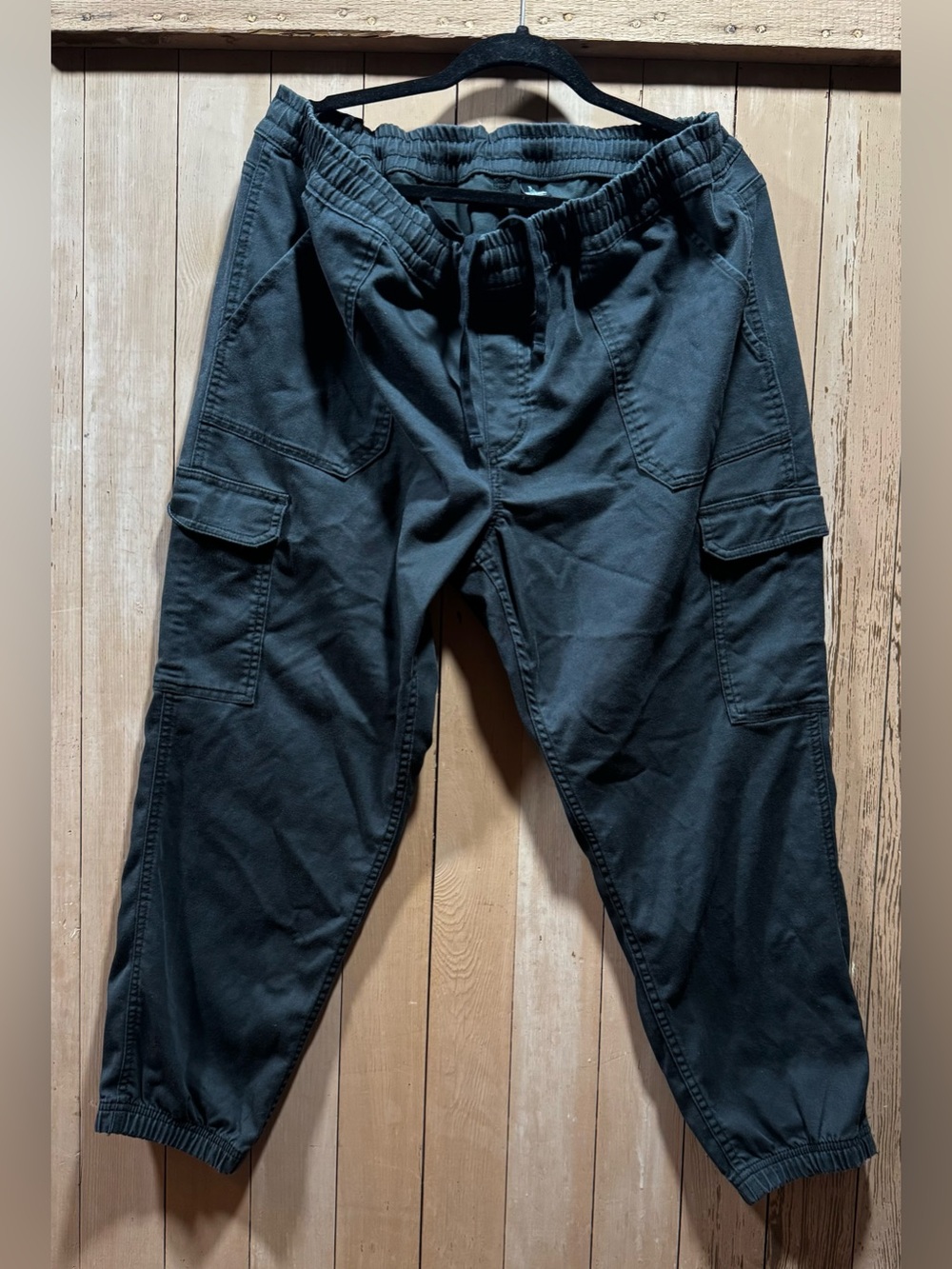 CARHARTT Women's Black Cargo Jogger Pants with Elastic Waist